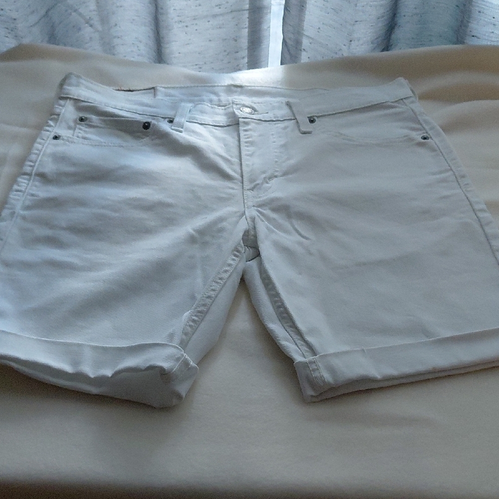 Levi's Men's White Jean Shorts Style 511 Size 32 - Picture 4 of 10
